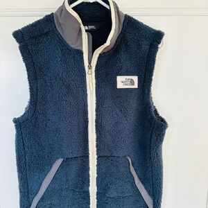 North Face Fleece Vest, Mens Medium. Retails $99